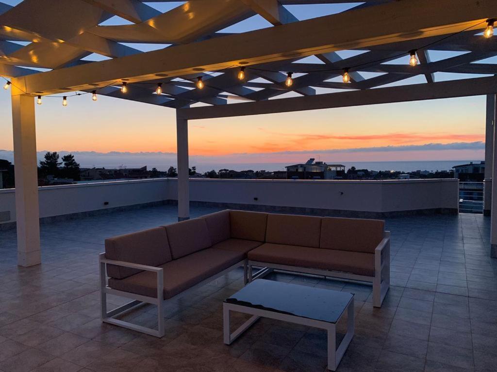 Апартаменты Terrace Ini Терразини Экстерьер фото